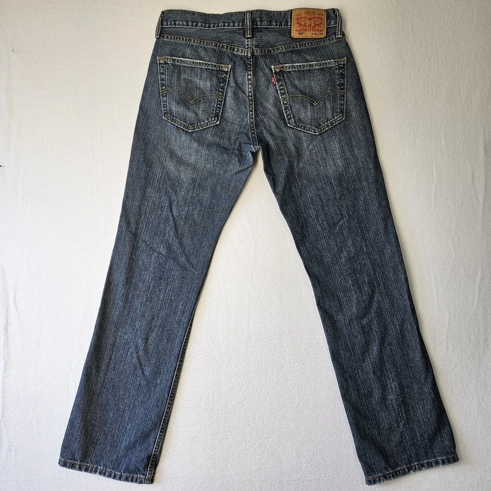 Levis 559 Jeans Relaxed Fit Straight Leg Men's Size 32x32 Medium Wash Denim